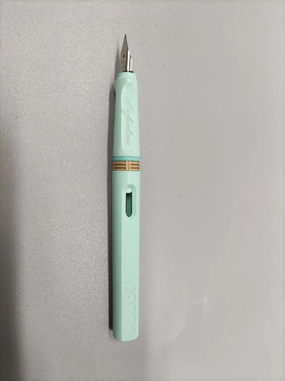 钢笔雕刻插图